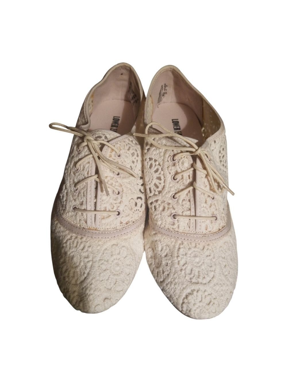 LOWER EAST SIDE Cream Brogued Flats